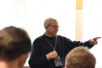 Glasses ,Gesture ,Event ,Clergy ,Conversation.