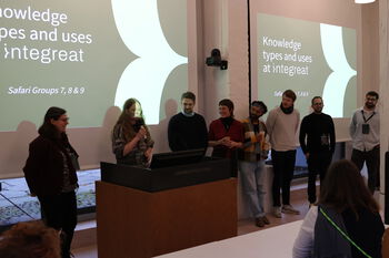 Event ,Electronic device ,Presentation ,Technology ,Job.