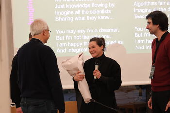 Shoulder ,Interaction ,Job ,Presentation ,Conversation.